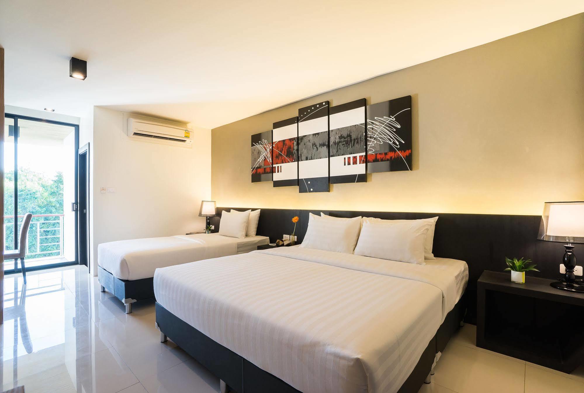 Ivory Villa City Bang Lamung Exterior foto